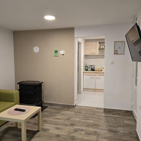 A&M studio apartman Otočac Esterno foto
